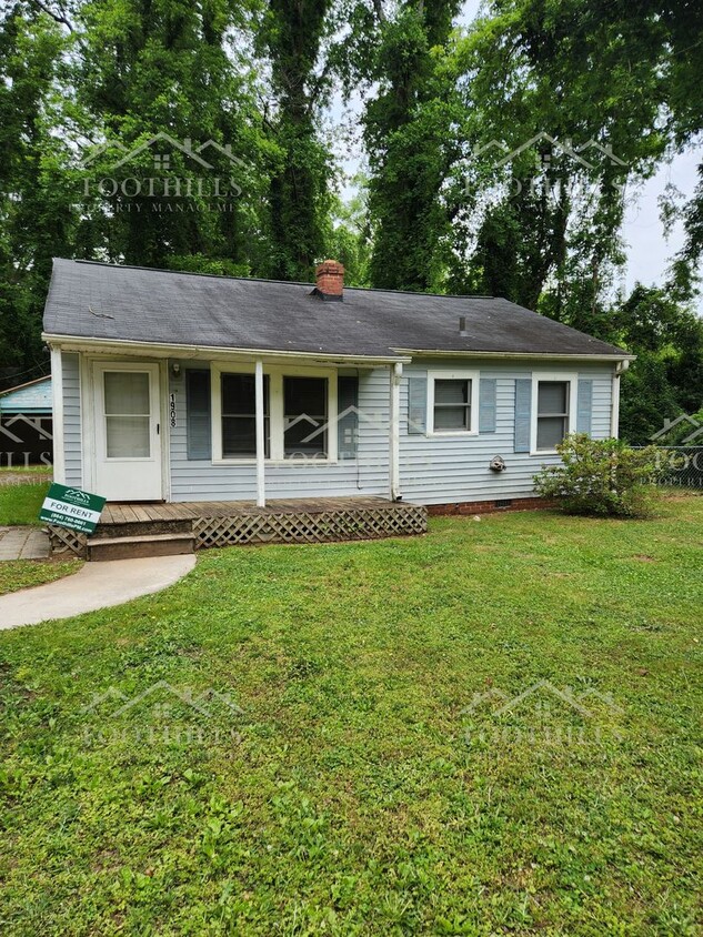 Primary Photo - Move-In Ready 3BR Home with New Carpet, Ga...