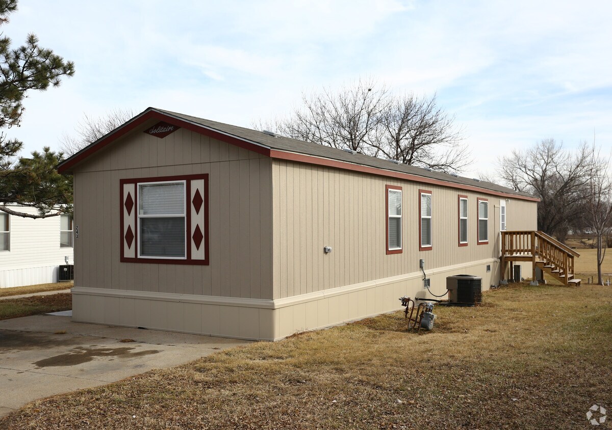 Building Photo - Ravenwood