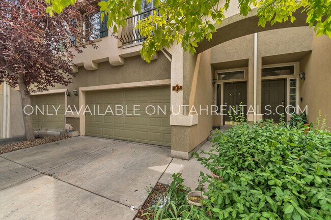 Building Photo - 3053 Sage Loop