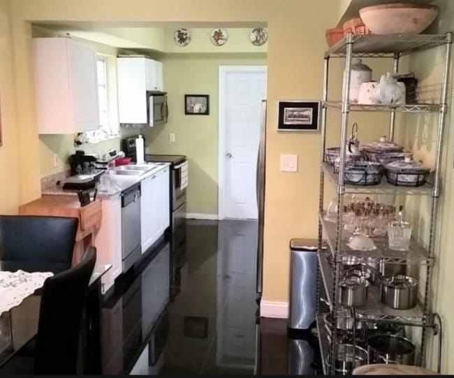 Foto del edificio - 1826 Biarritz Dr