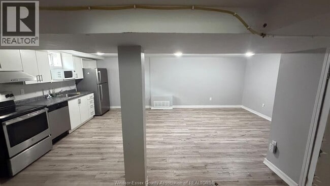 Photo du bâtiment - 3580 McKay Ave