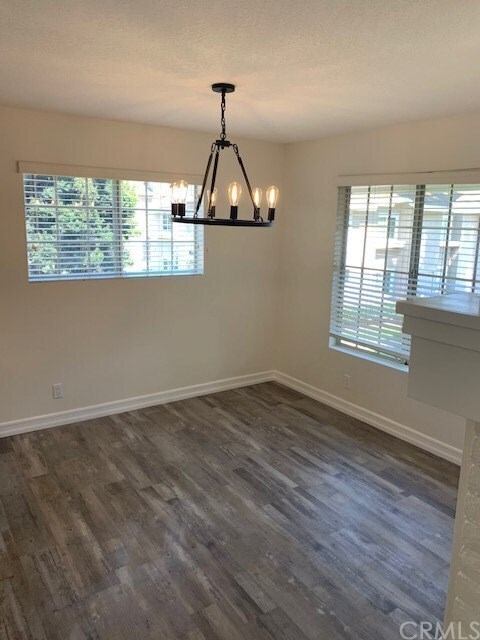 Building Photo - 19 Woodleaf