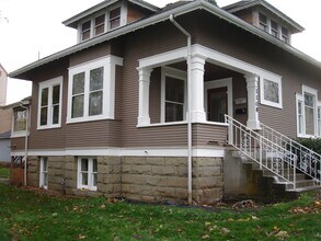 Building Photo - 1108 High St