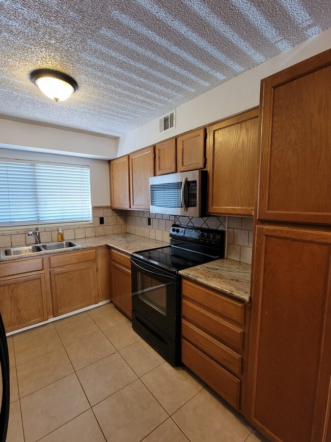 222 Wright St Unit 201, Lakewood, CO 80228 Condo for Rent in Lakewood