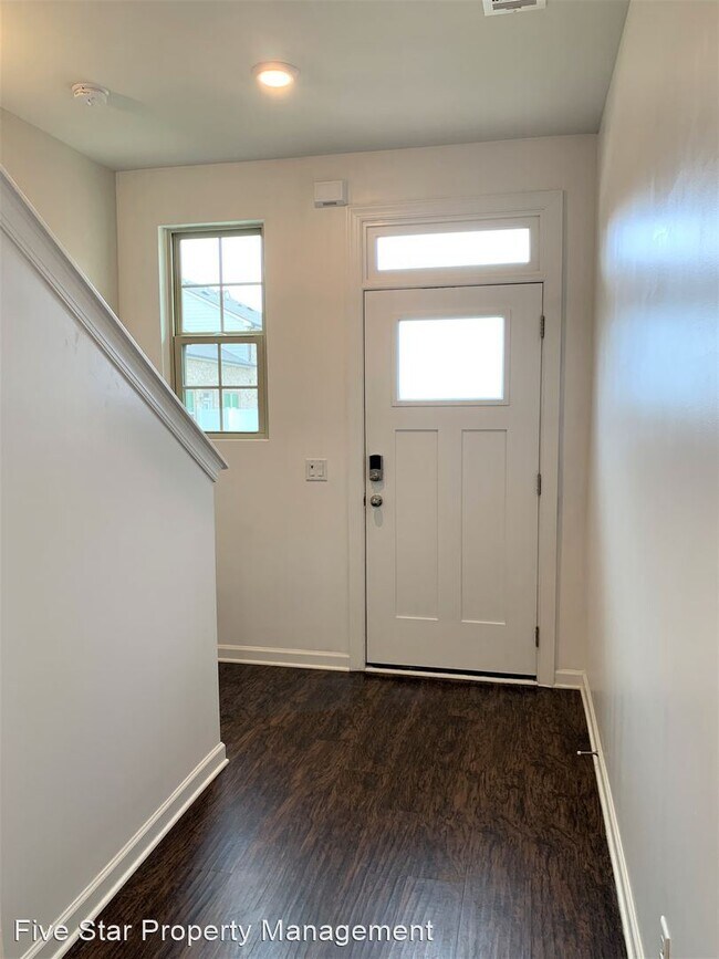 Building Photo - 3 br, 2.5 bath House - 3105 Defilade Dr