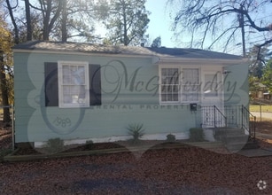 Building Photo - 1201 Holden Dr