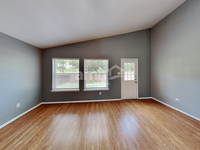 Building Photo - 8321 Brigalow St