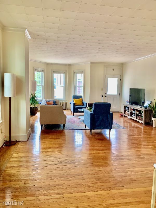 Foto del edificio - 3 br, 1.5 bath Townhome - 737 Market St