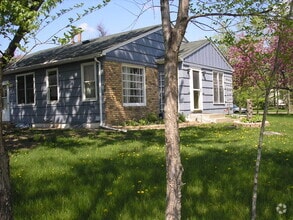 Building Photo - 2824 Texas Ave S