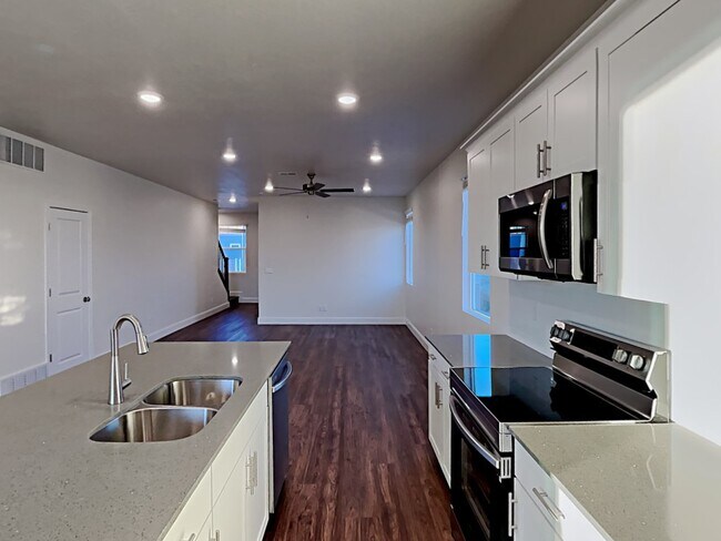Building Photo - 2685 W 3290 S