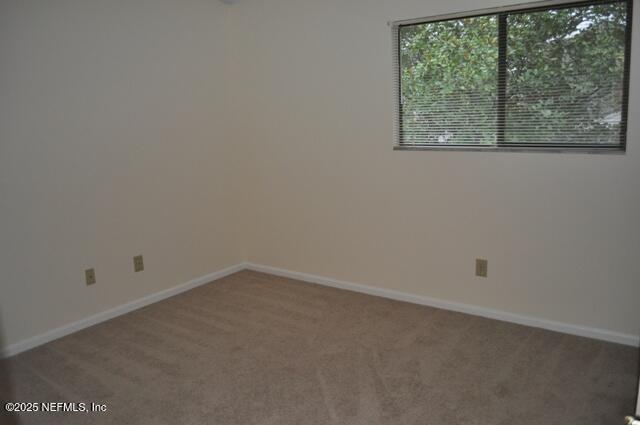 Foto del edificio - 3801 Crown Point Rd