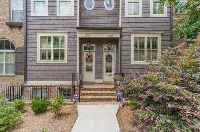 Building Photo - 2440 Gatebury Cir