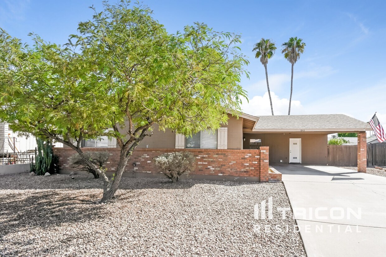 Foto principal - 1843 E Emerald Avenue Mesa AZ