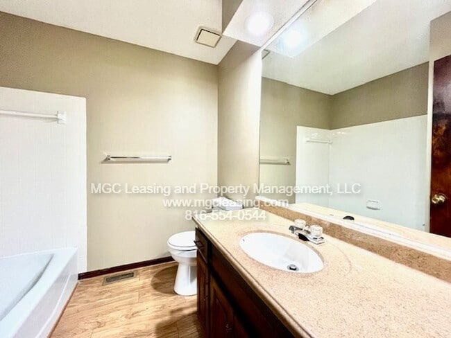 Foto del edificio - 215 NW Monroe St