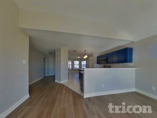 Foto del edificio - 240 Pine Crest Dr