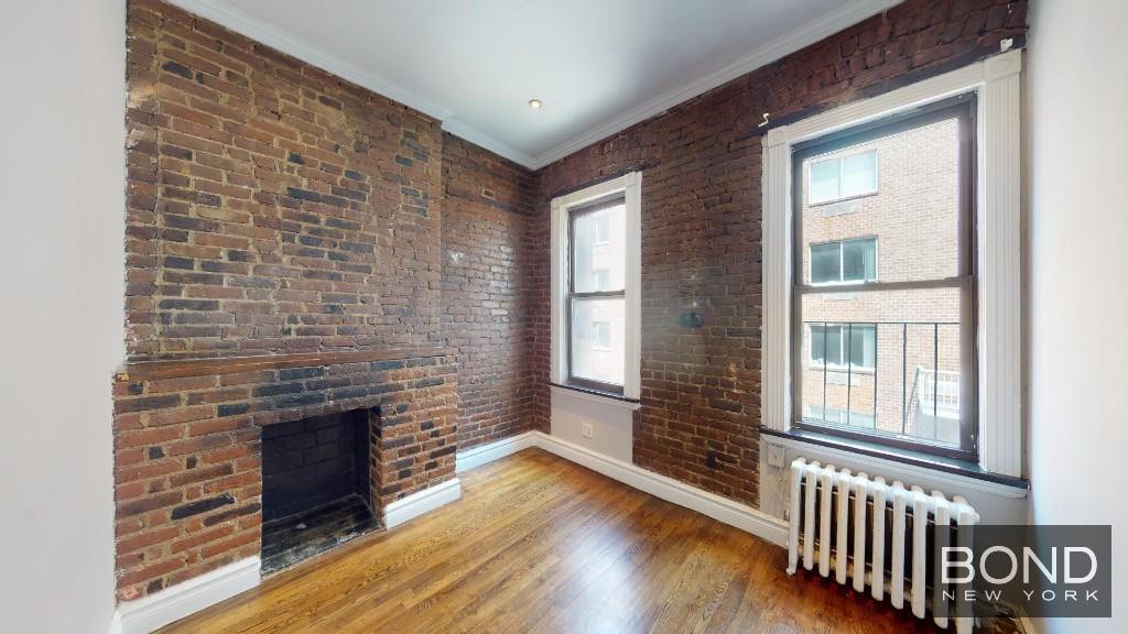 Foto del edificio - 219 E 23rd St