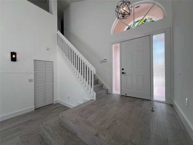 Foto del edificio - 725 NW 156th Ave