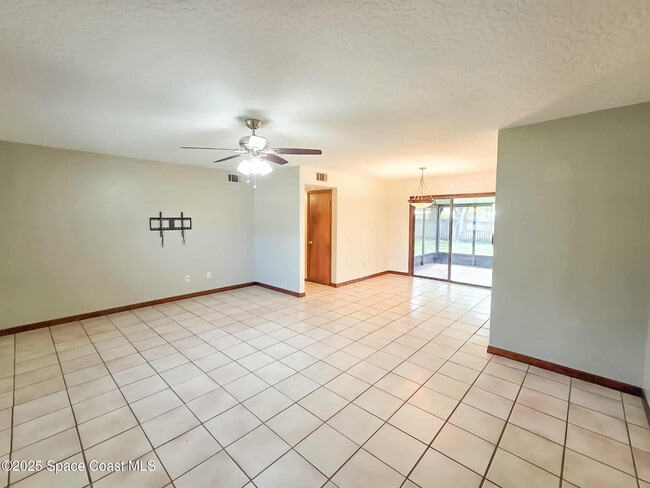 Building Photo - 410 Albenga Rd NW