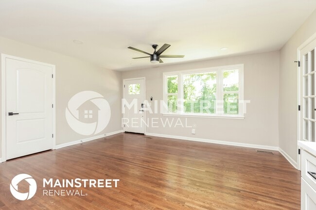 Building Photo - 63 Whitsett Rd