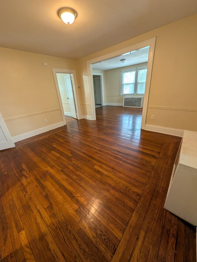 Building Photo - 479 Quinnipiac Ave