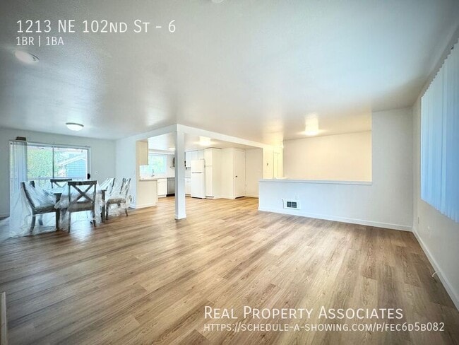 Foto del edificio - 1213 NE 102nd St