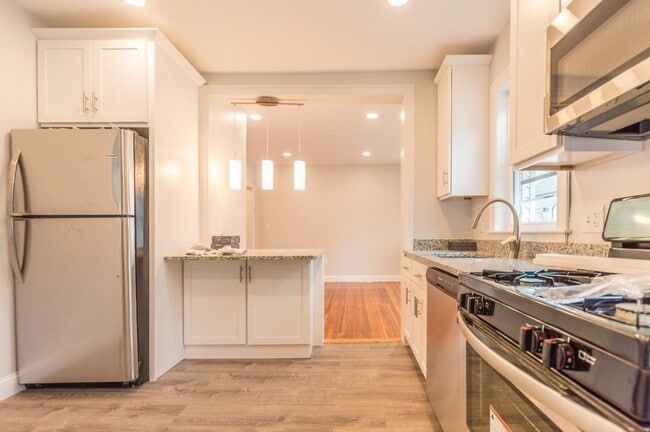 Photo - 3.5 Bedroom 2 baths in Brighton!!! House