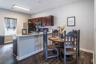 Interior Photo - Taylor Bend