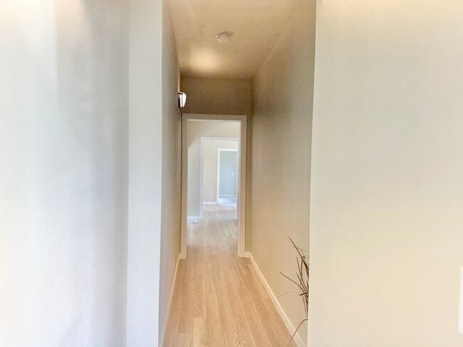 Foto del edificio - 1516 C Ave NE
