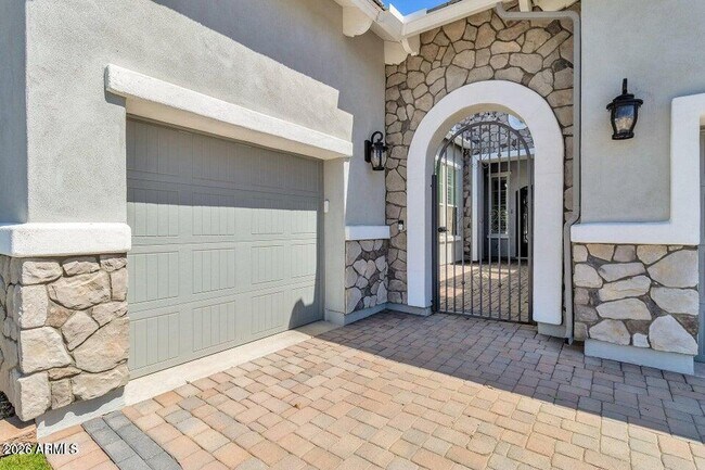 Foto del edificio - 4449 E Fountain St