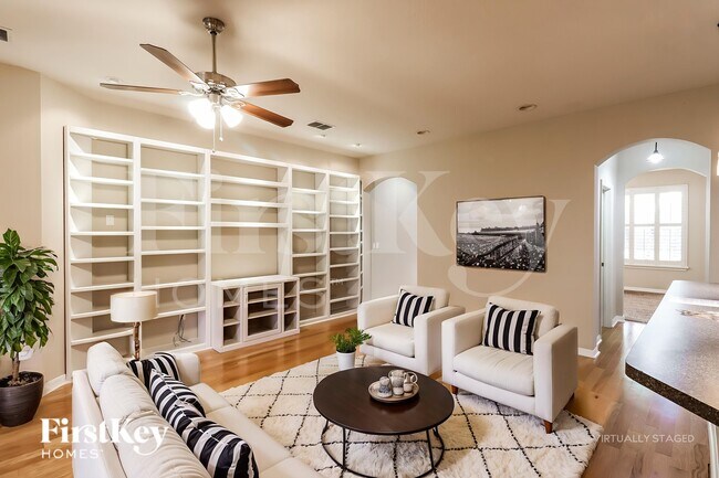 Foto del edificio - 7820 Riverwood Oaks Dr