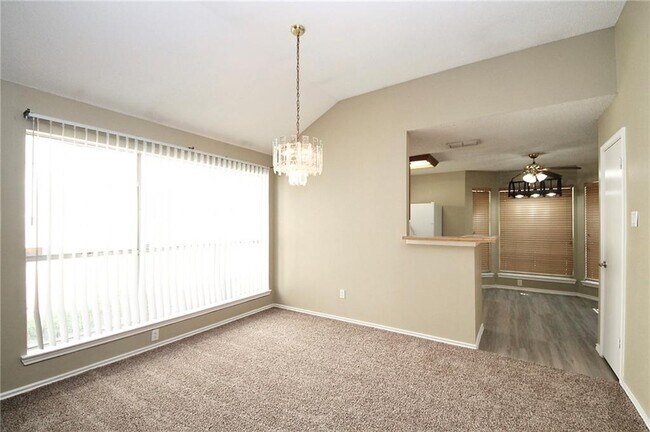 Building Photo - 4504 Sojourner St