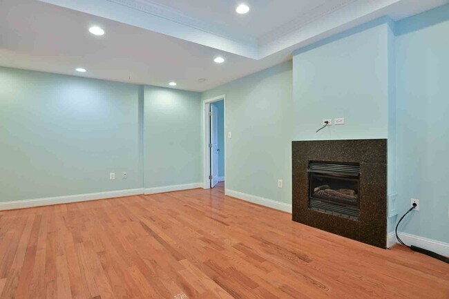 Foto del edificio - 1437 Spring Rd NW