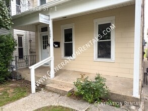 Building Photo - 1007 N George St