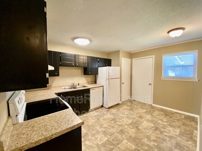 Foto del edificio - 8646 Daisy Dallas Rd