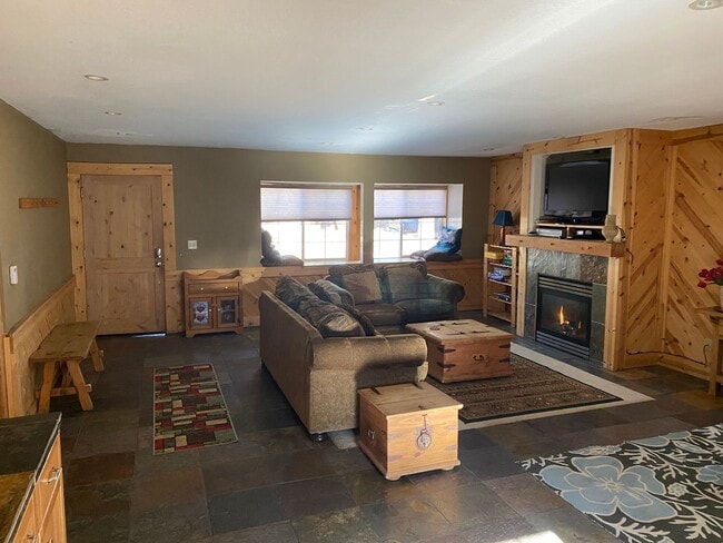 Building Photo - Tamarack Mountain Home