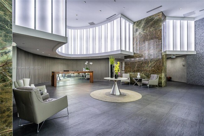 Foto del edificio - 90 SW 3rd St