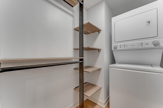 Foto del edificio - Lumen Luxury Lofts