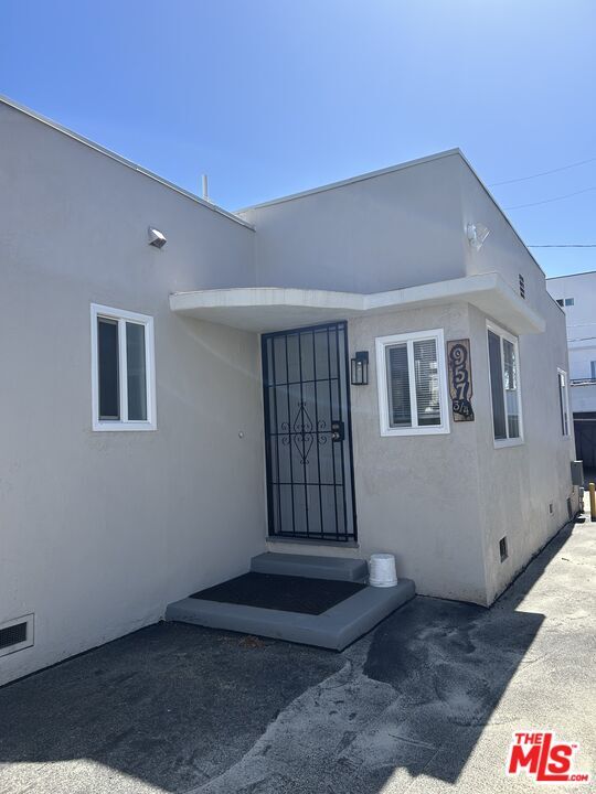 Foto del edificio - 957 N Ardmore Ave