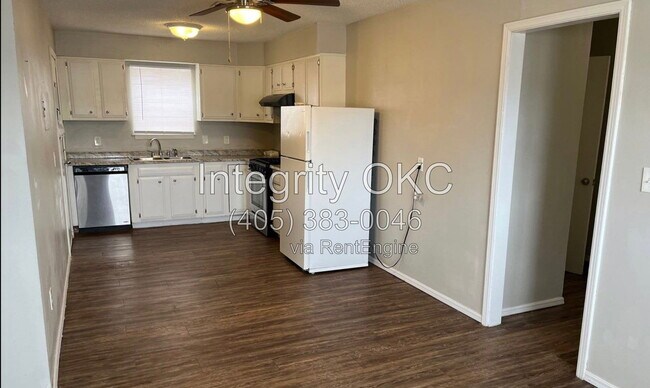 Foto del edificio - 1000 NE 7th St