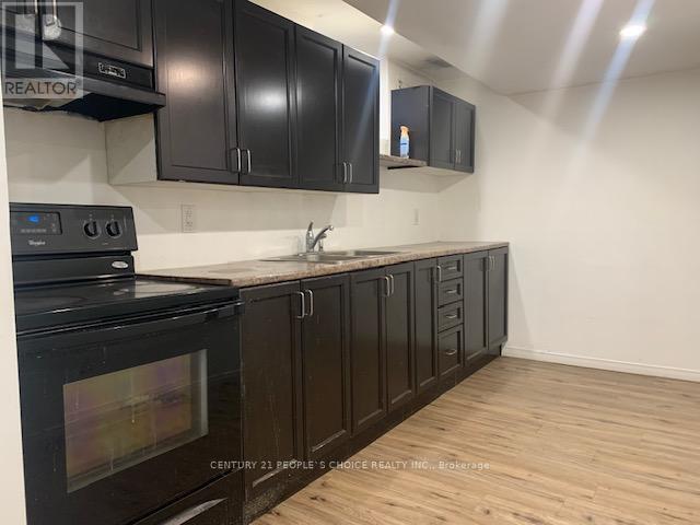 Photo du bâtiment - 1393 Selkirk Ave