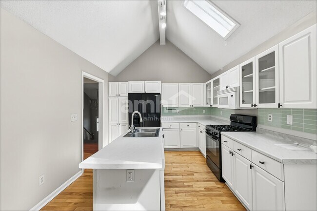 Foto del edificio - 2262 Byron Ct SW