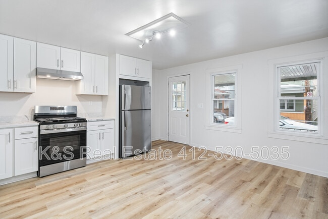 Foto del edificio - 2321 Spring St