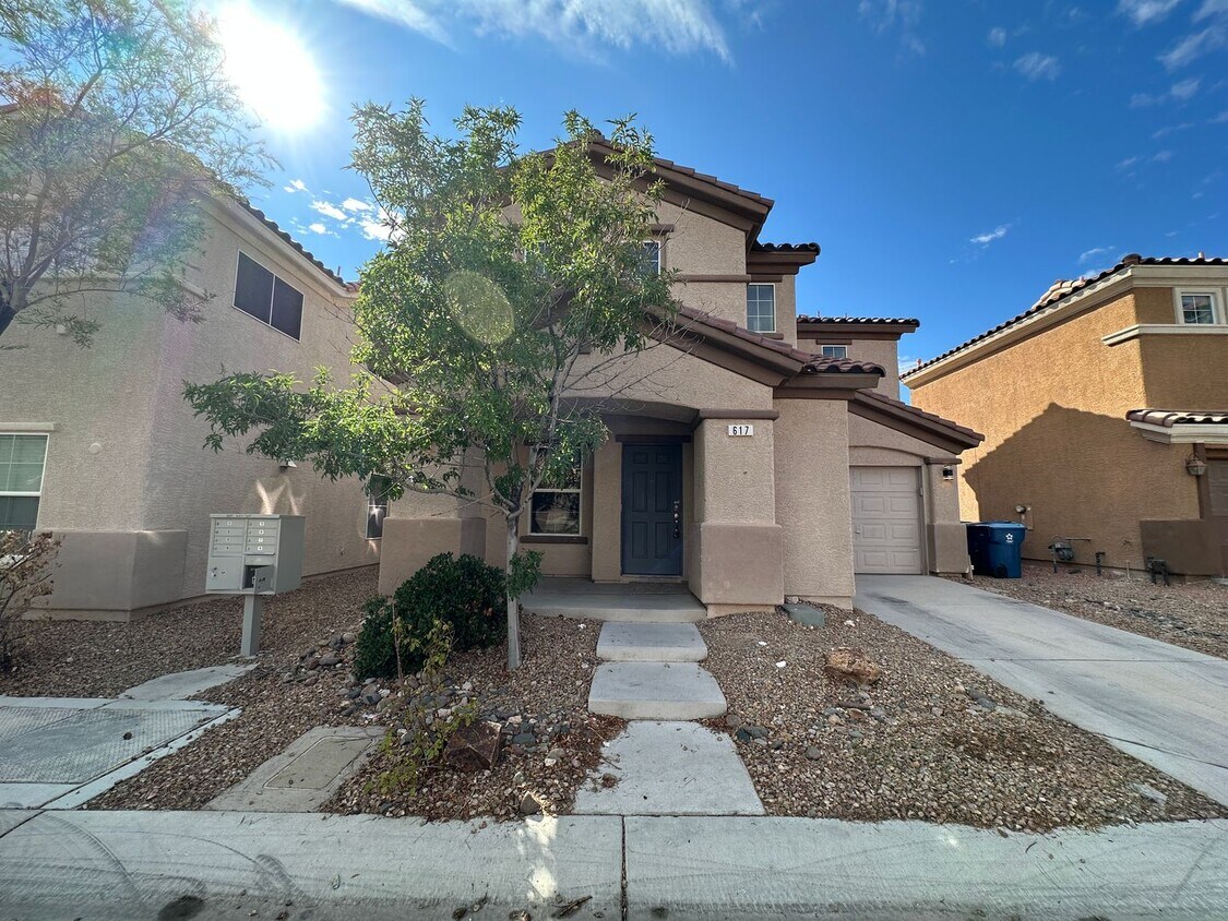 Primary Photo - Huntington Village A At Rhodes Ranch