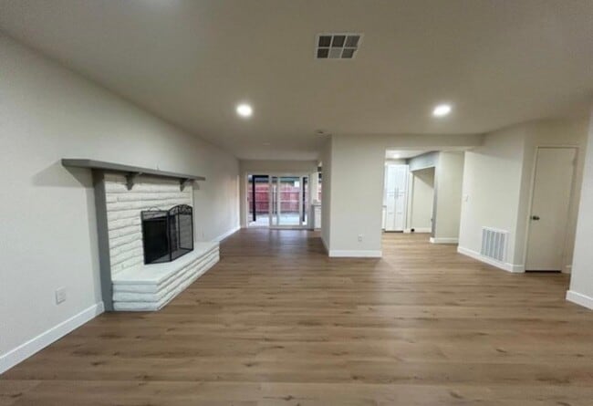 Foto del edificio - 41767 Shady Ln