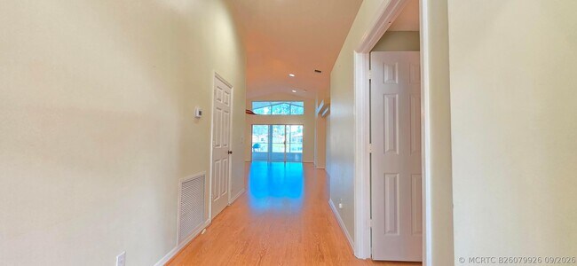 Building Photo - 7299 Lugano Dr