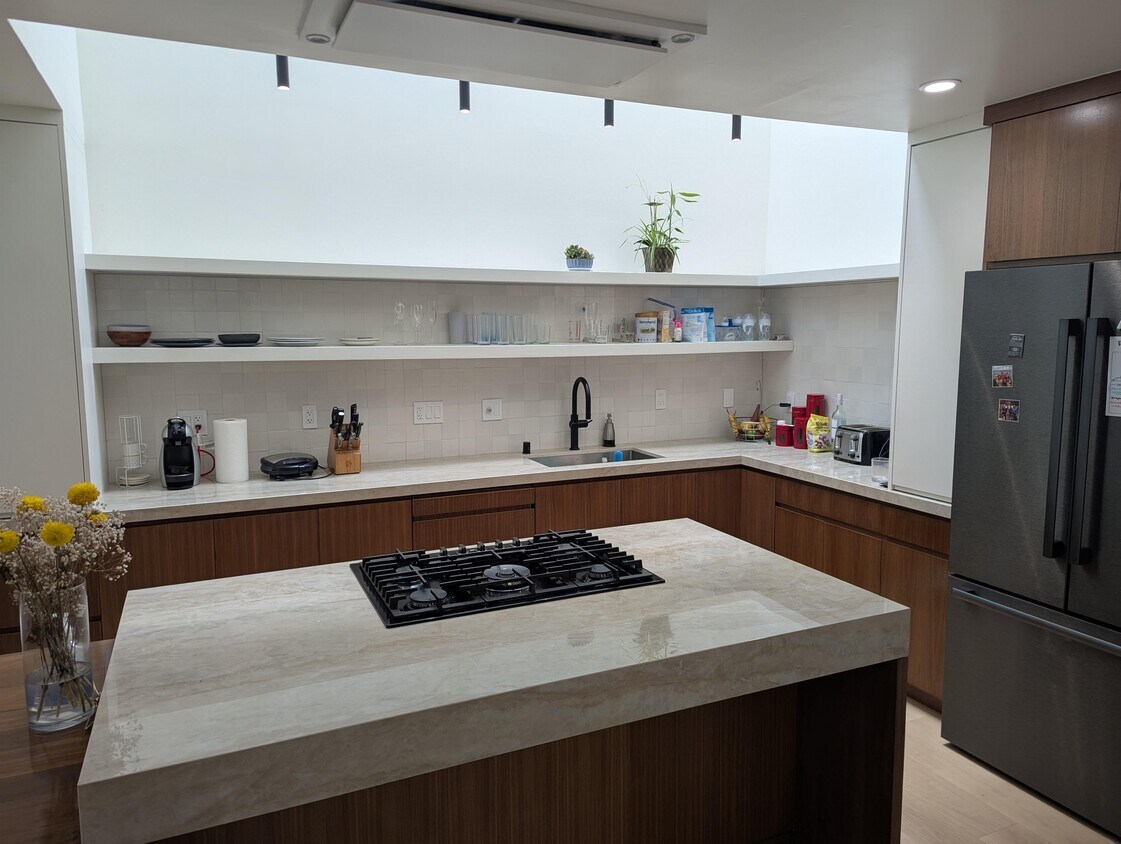 Foto principal - 2503 28th St