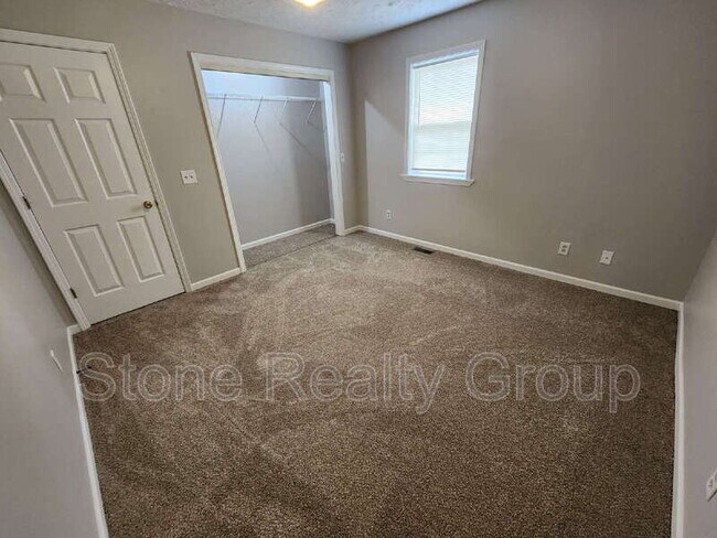 Foto del edificio - 4874 Pine Ridge Ct