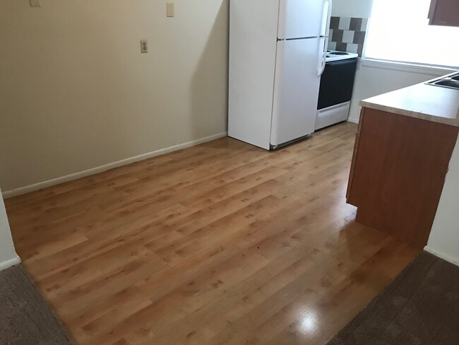 Table area in the kitchen - 221 N Virginia Ave