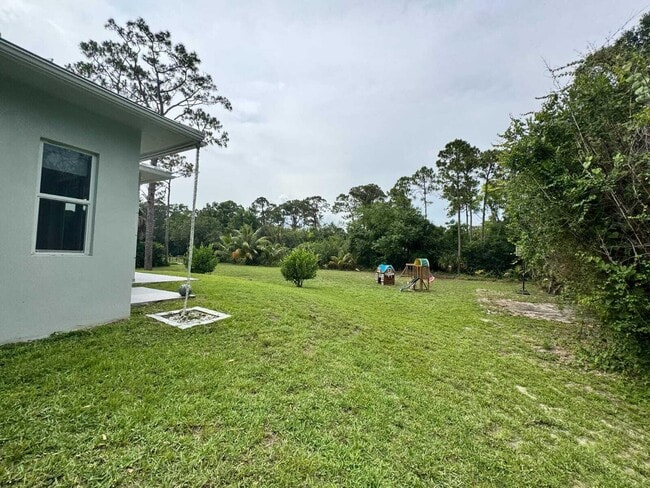 Building Photo - 11147 164th Ct N