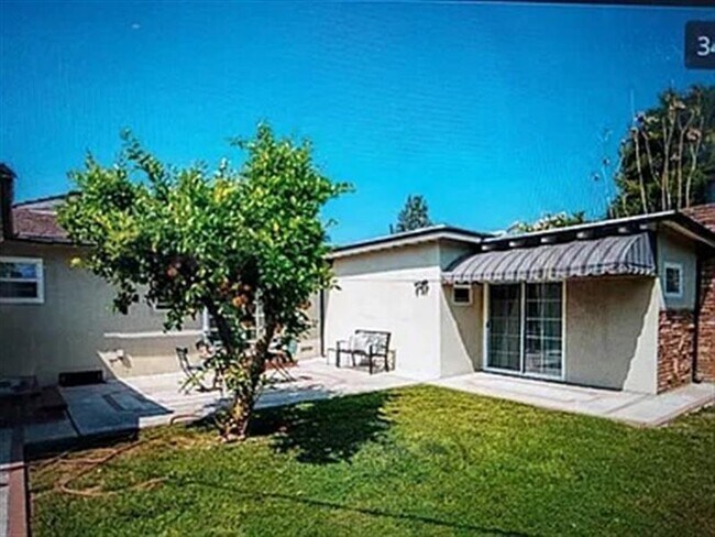 Building Photo - 168 Walnut Ave